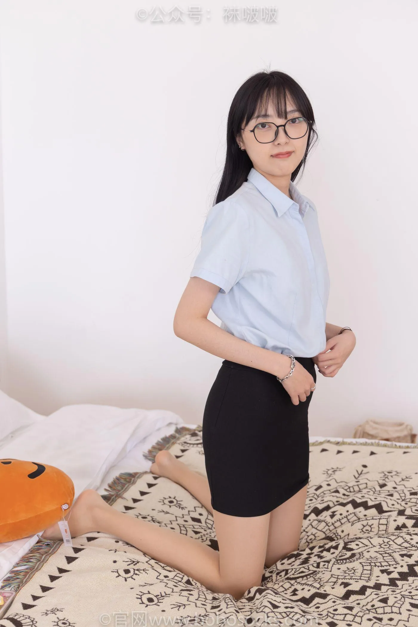 [BoBoSocks袜啵啵]NO.076 稚予-建行制服、平底鞋、肉丝 [134P]插图6